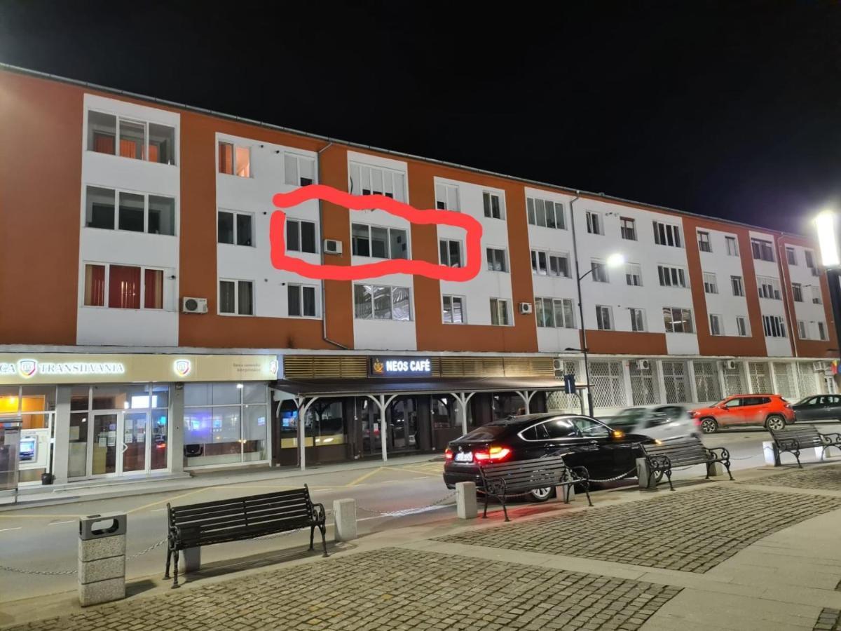 Apartmán Apartament Ultra Central 1 Hunedoara Exteriér fotografie